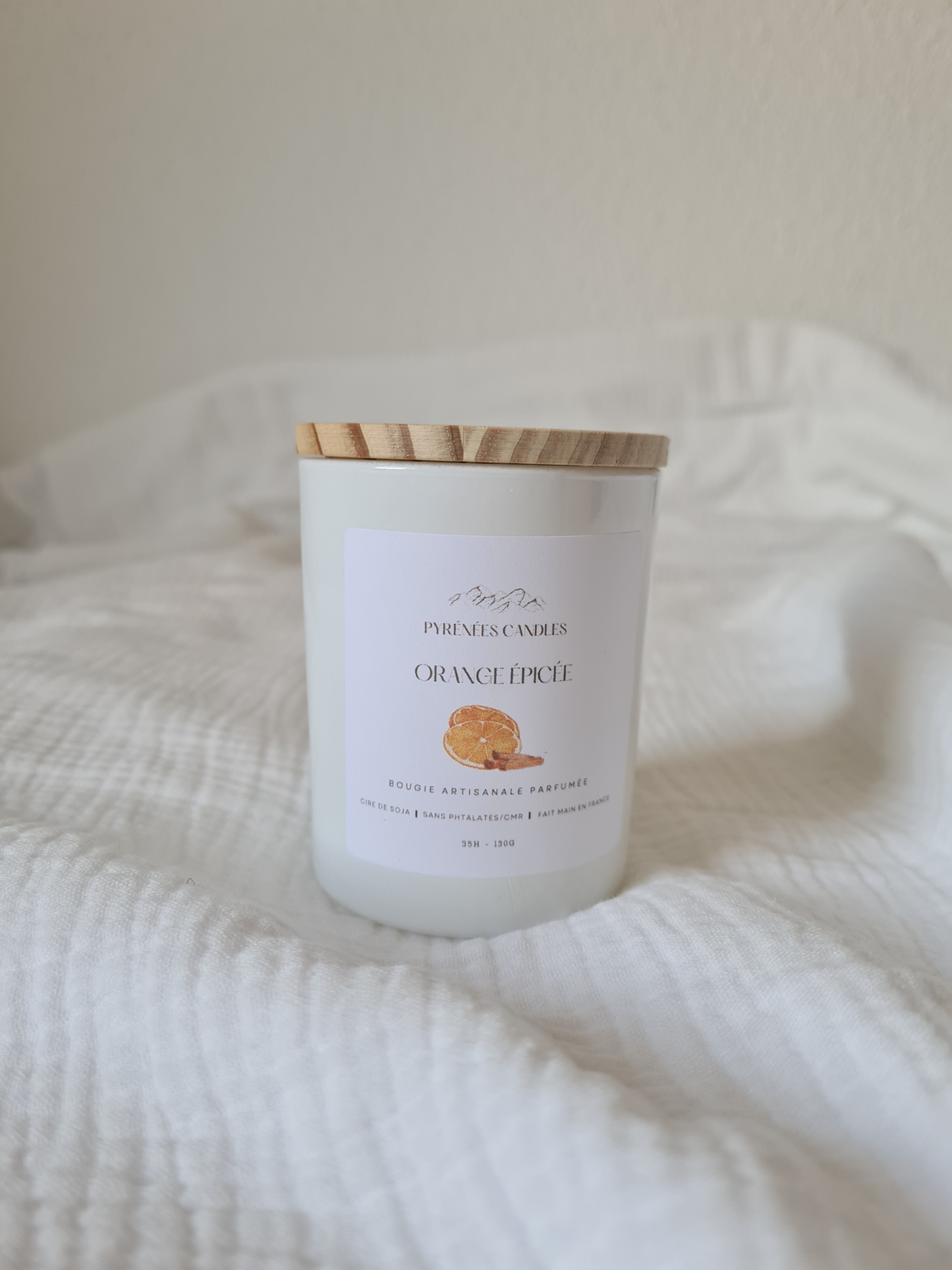 Bougie artisanale parfumée – Orange Épicée