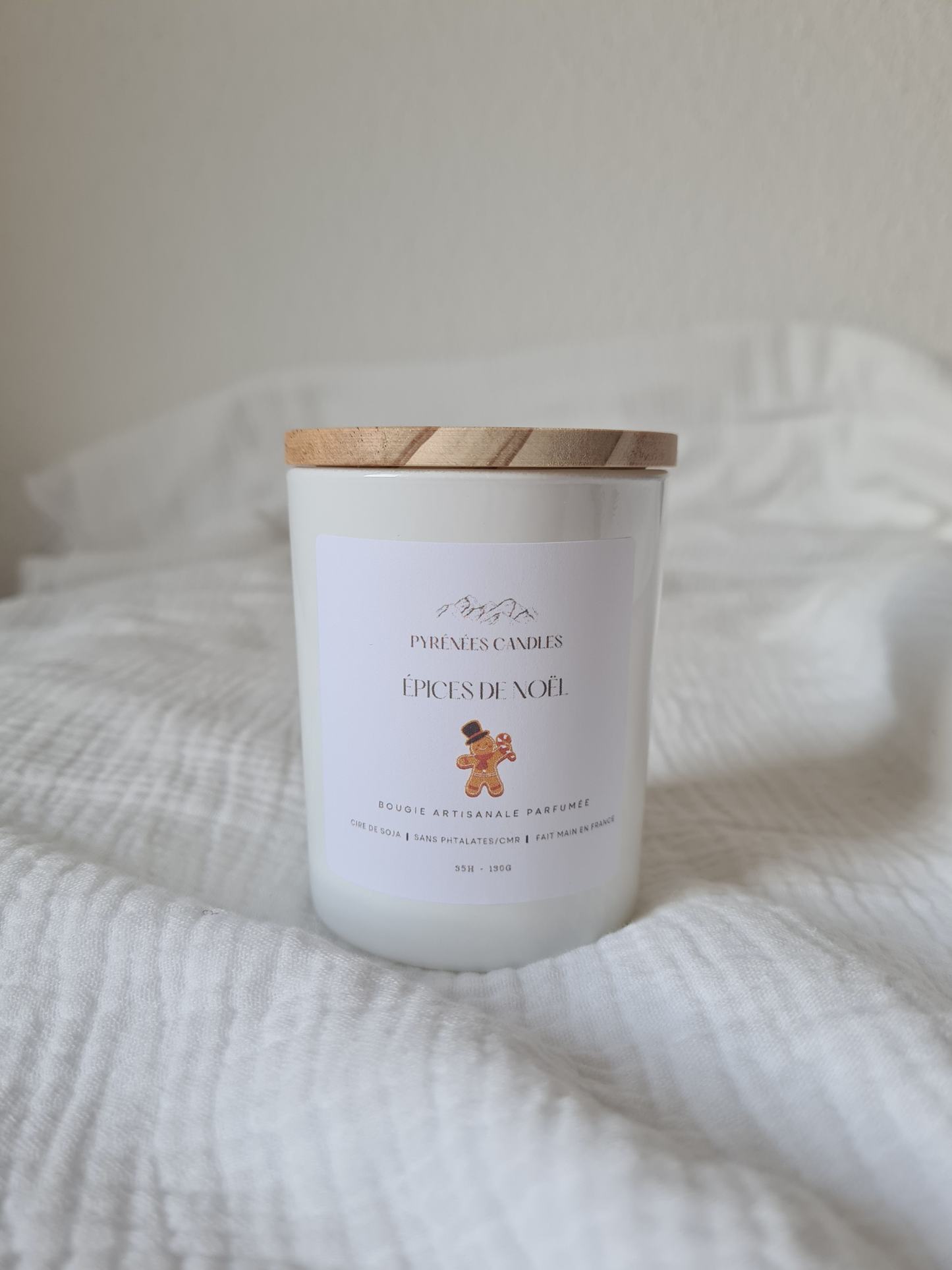 Bougie artisanale parfumée – Épices de Noël