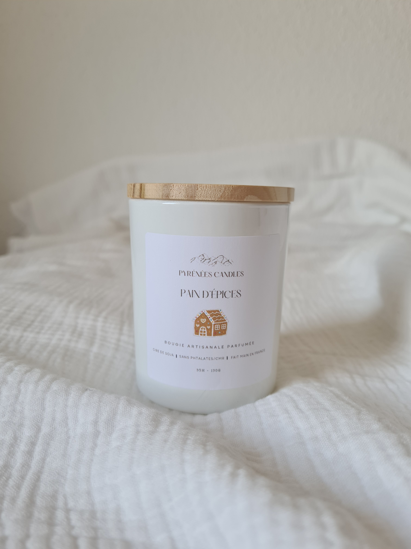 Bougie artisanale parfumée –  Pain d’Épices