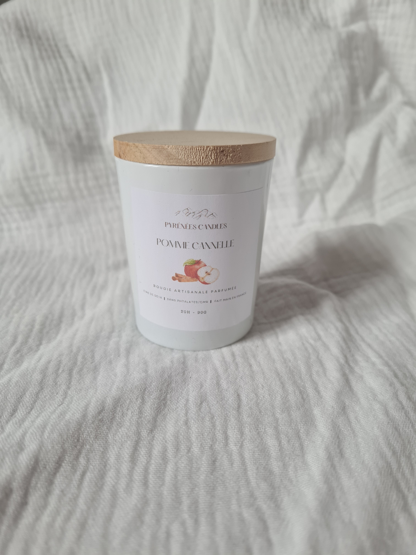 Bougie artisanale parfumée – Pomme Cannelle