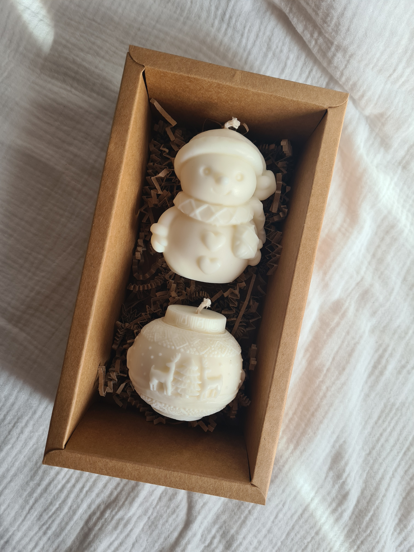 Coffret Magie d’Hiver – Bougies décoratives Bonhomme de Neige et Boule de Noël